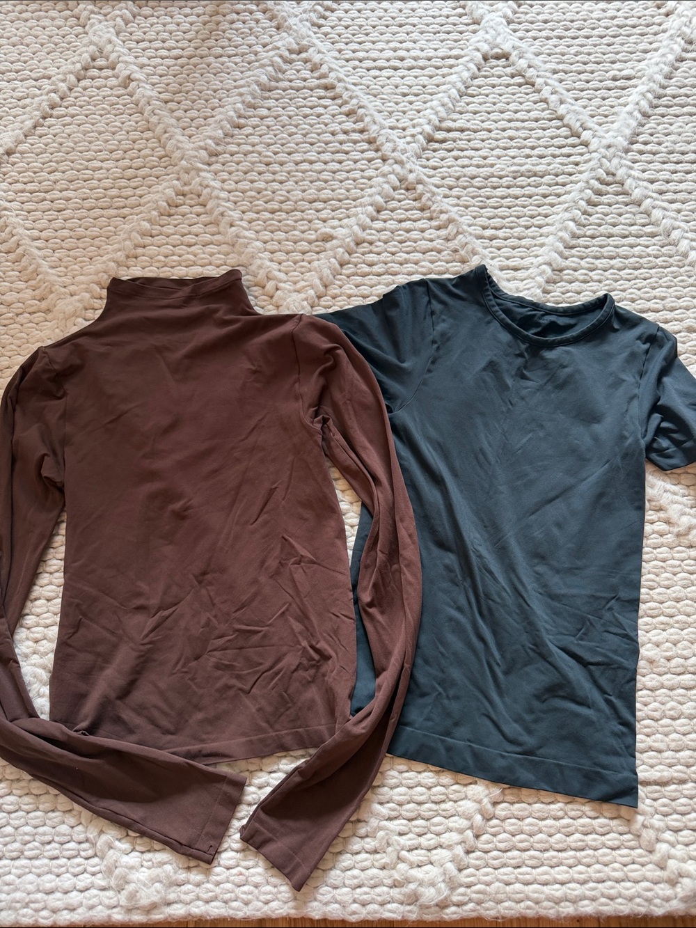 Skim’s top bundle- soft smooth seamless Small